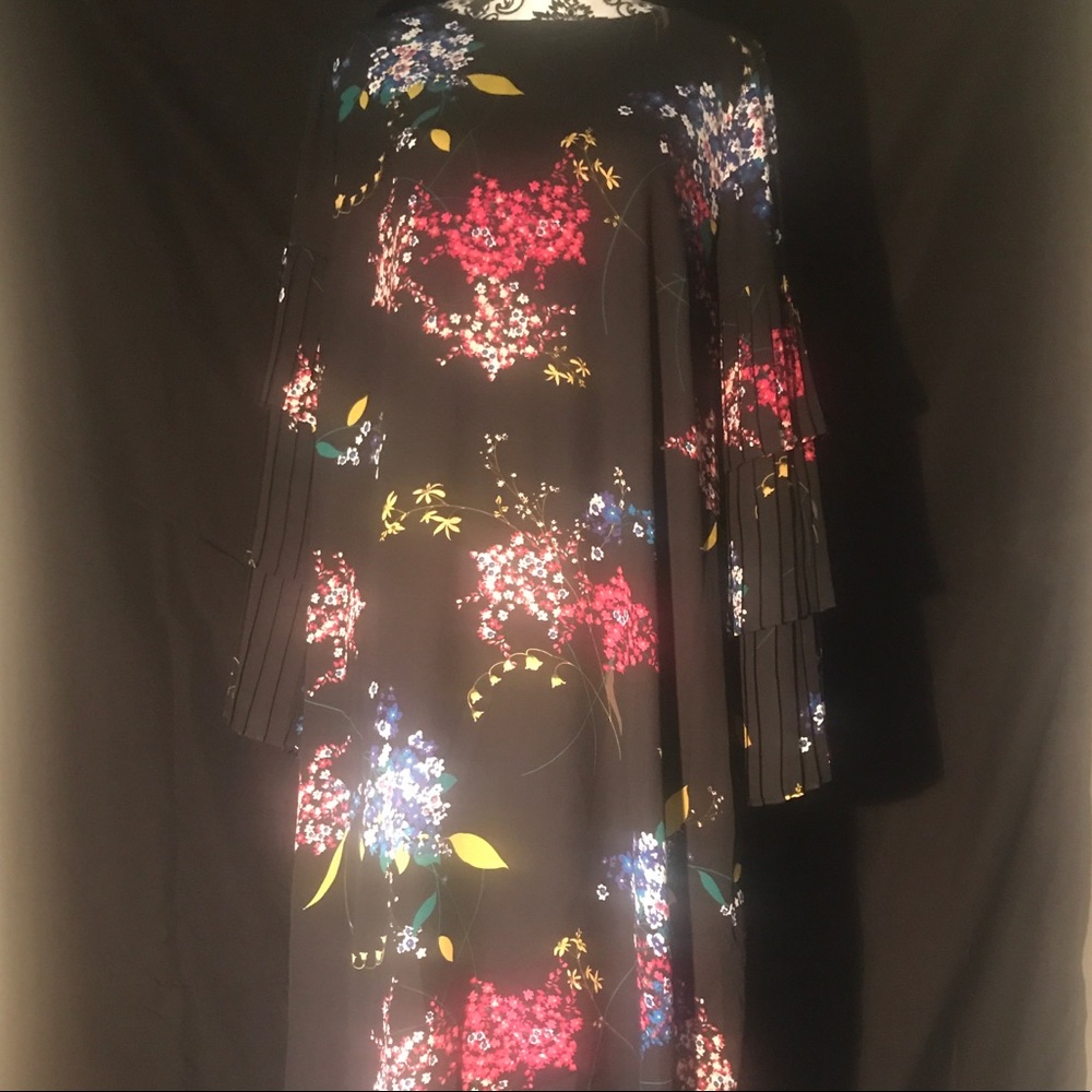 Floral Dress with Ruffle Sleeves